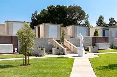 Forest Lawn Hollywood Hills link